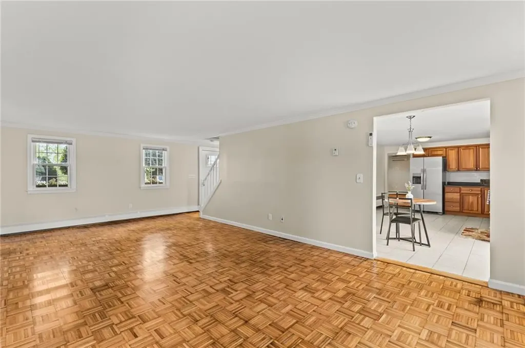 39 Exeter Boulevard Narragansett RI 02882