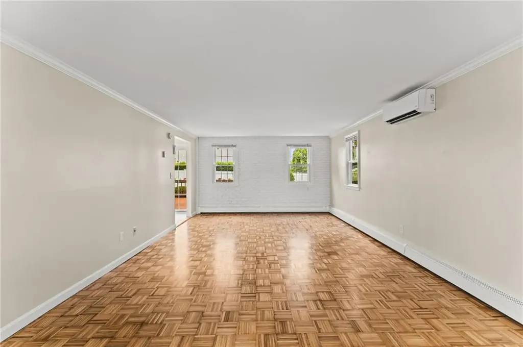 39 Exeter Boulevard Narragansett RI 02882