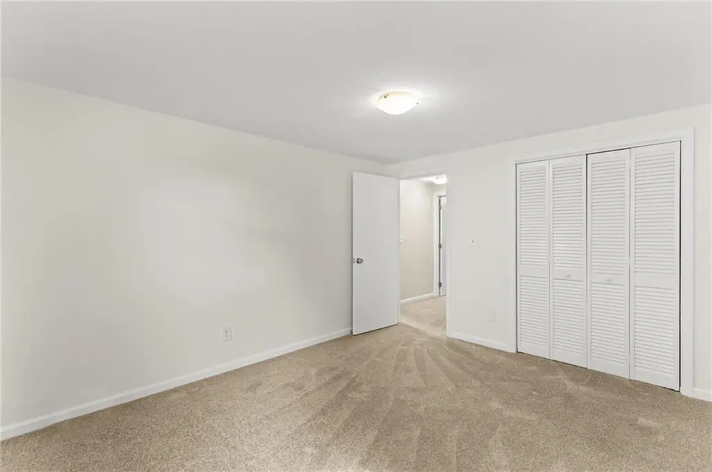 39 Exeter Boulevard Narragansett RI 02882