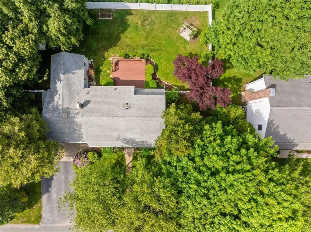 39 Exeter Boulevard Narragansett RI 02882