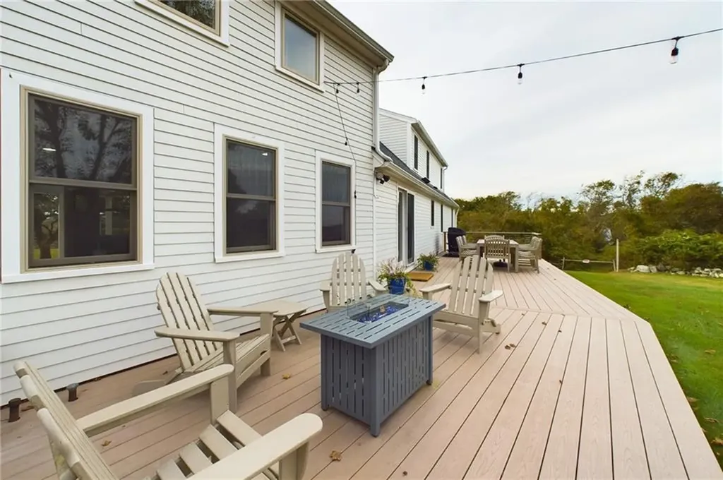 1087 Lakeside Drive Block Island RI 02807