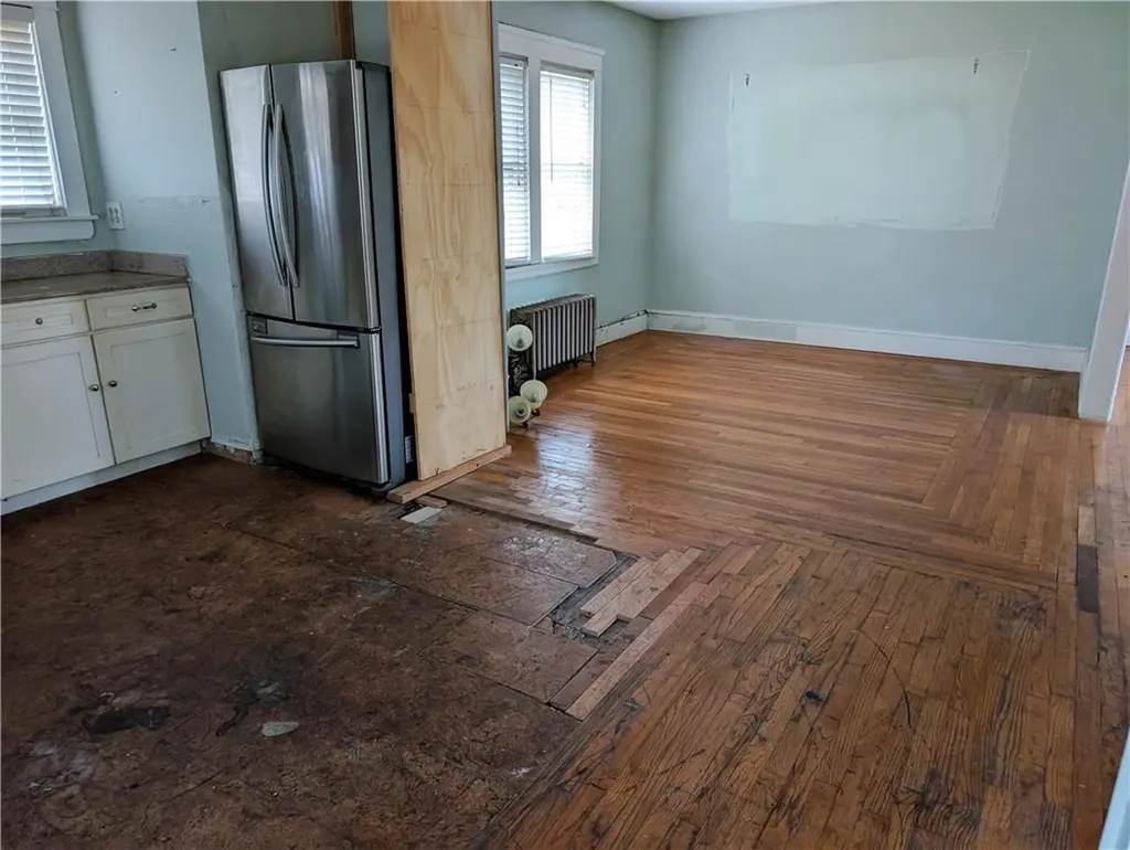 33 Zella Street Providence RI 02908