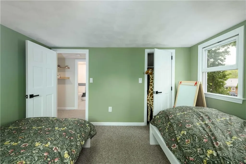 20 Barker Avenue Warren RI 02885