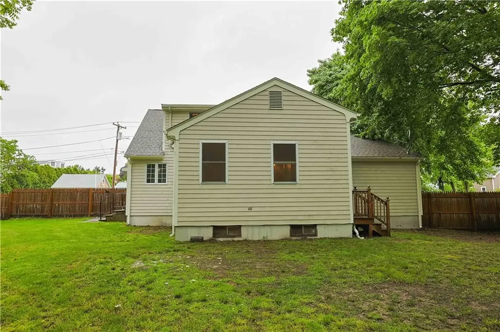 20 Barker Avenue Warren RI 02885