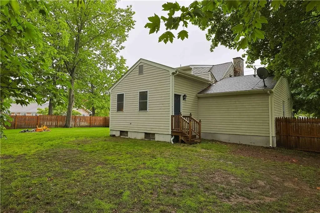 20 Barker Avenue Warren RI 02885
