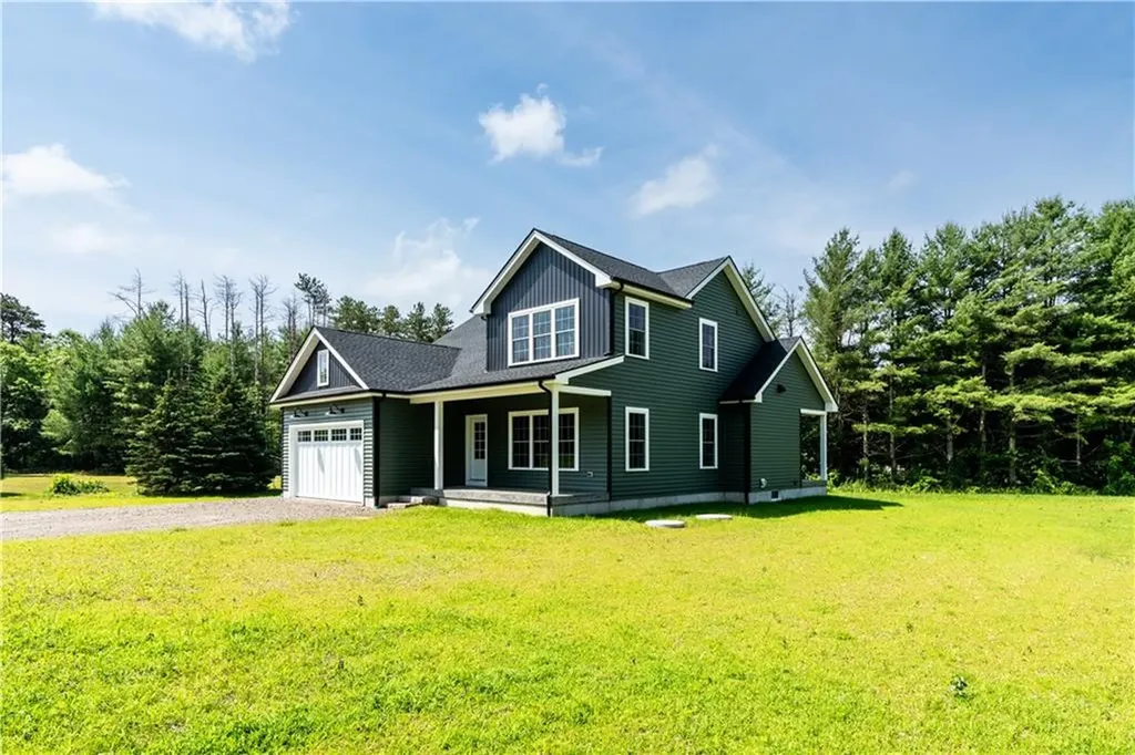 125 Fairview Avenue Hopkinton RI 02832