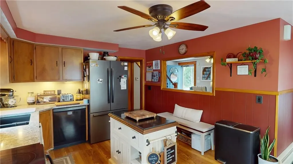 26 Urquhart Street West Warwick RI 02893