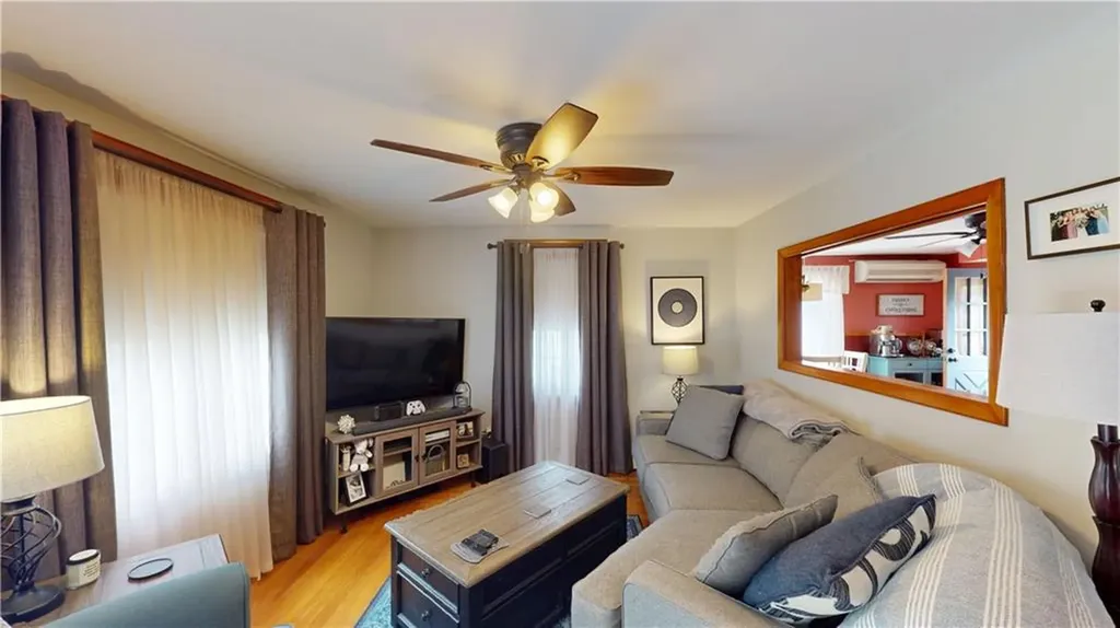 26 Urquhart Street West Warwick RI 02893