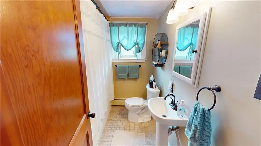 26 Urquhart Street West Warwick RI 02893