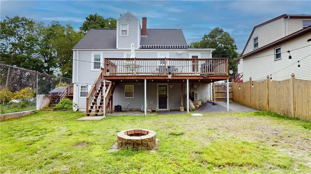 26 Urquhart Street West Warwick RI 02893