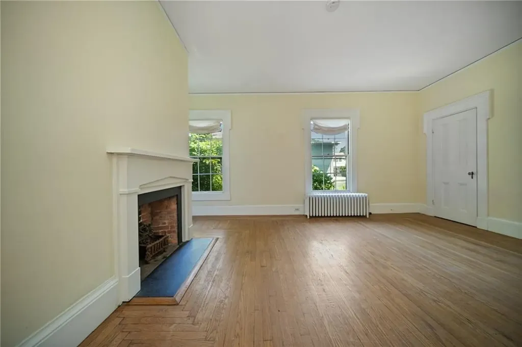 33 Kay Street Newport RI 02840
