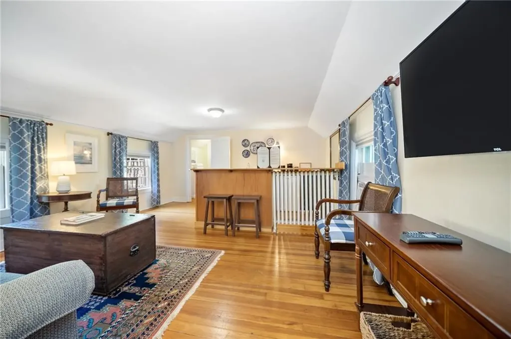 33 Kay Street Newport RI 02840