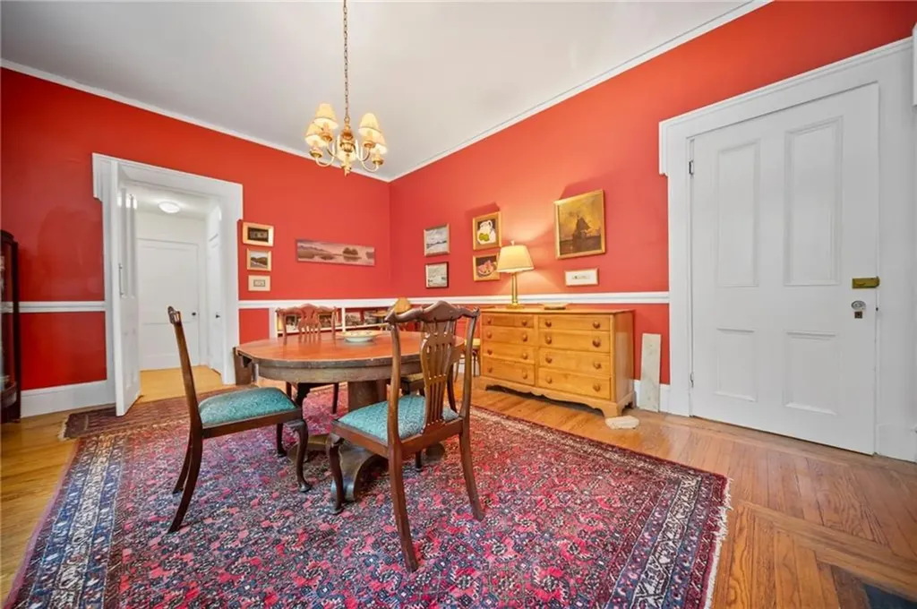 33 Kay Street Newport RI 02840
