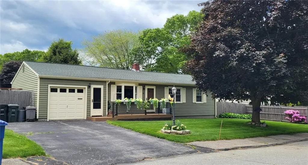 6 Colonial Road Coventry RI 02816
