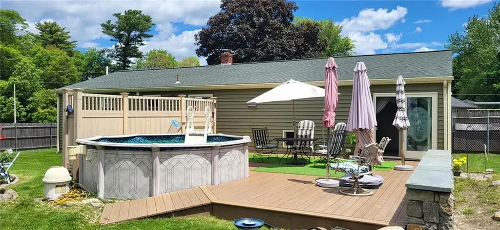 6 Colonial Road Coventry RI 02816