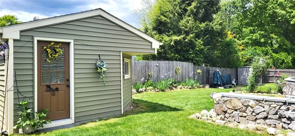 6 Colonial Road Coventry RI 02816