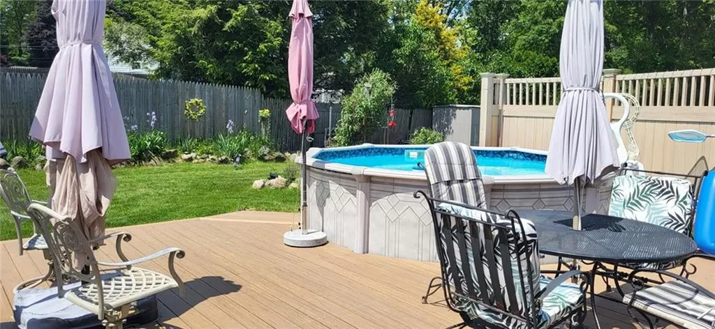 6 Colonial Road Coventry RI 02816