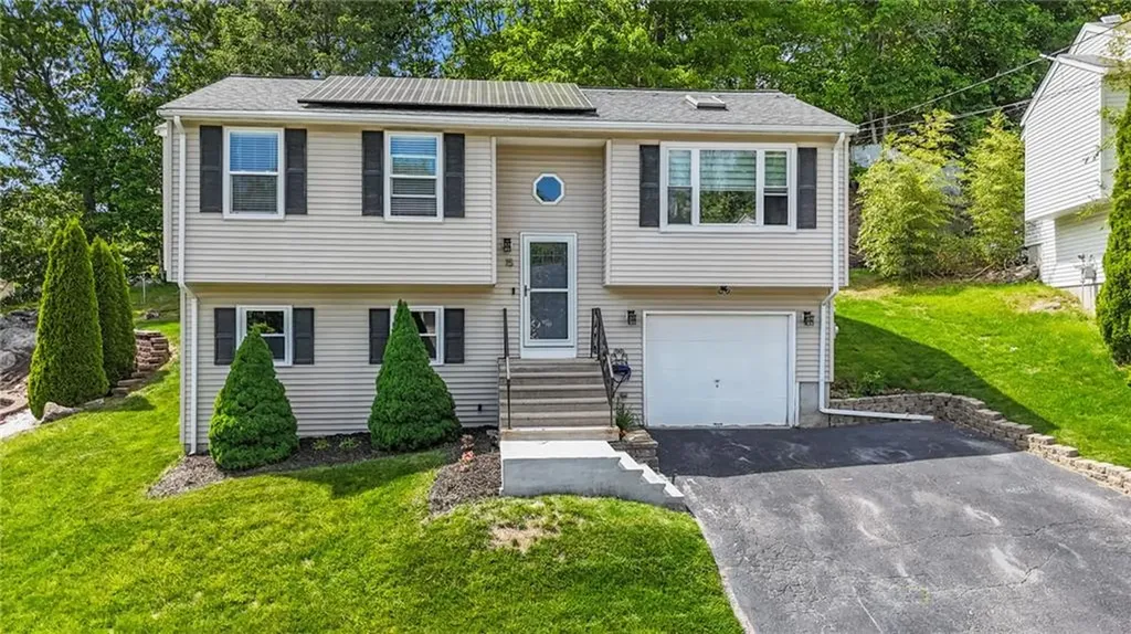 15 Lawnacre Drive North Providence RI 02911