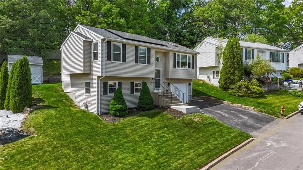 15 Lawnacre Drive North Providence RI 02911