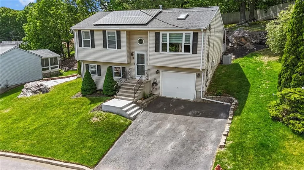 15 Lawnacre Drive North Providence RI 02911