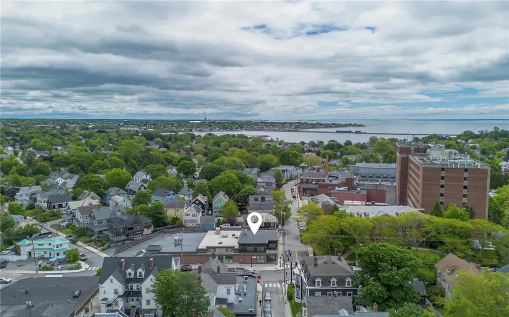 283 287 Broadway Avenue Newport RI 02840