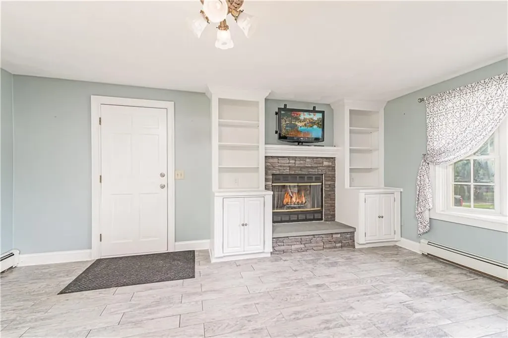 15 Caraway Drive Johnston RI 02919