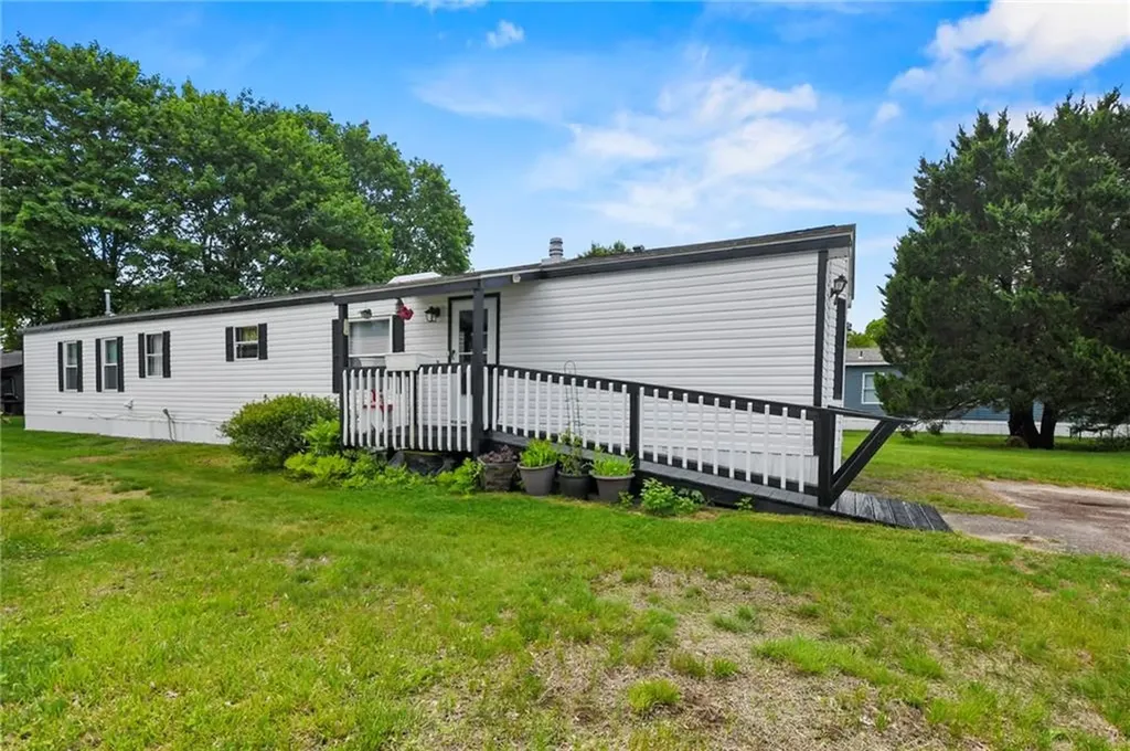 46 Wright Way Coventry RI 02816
