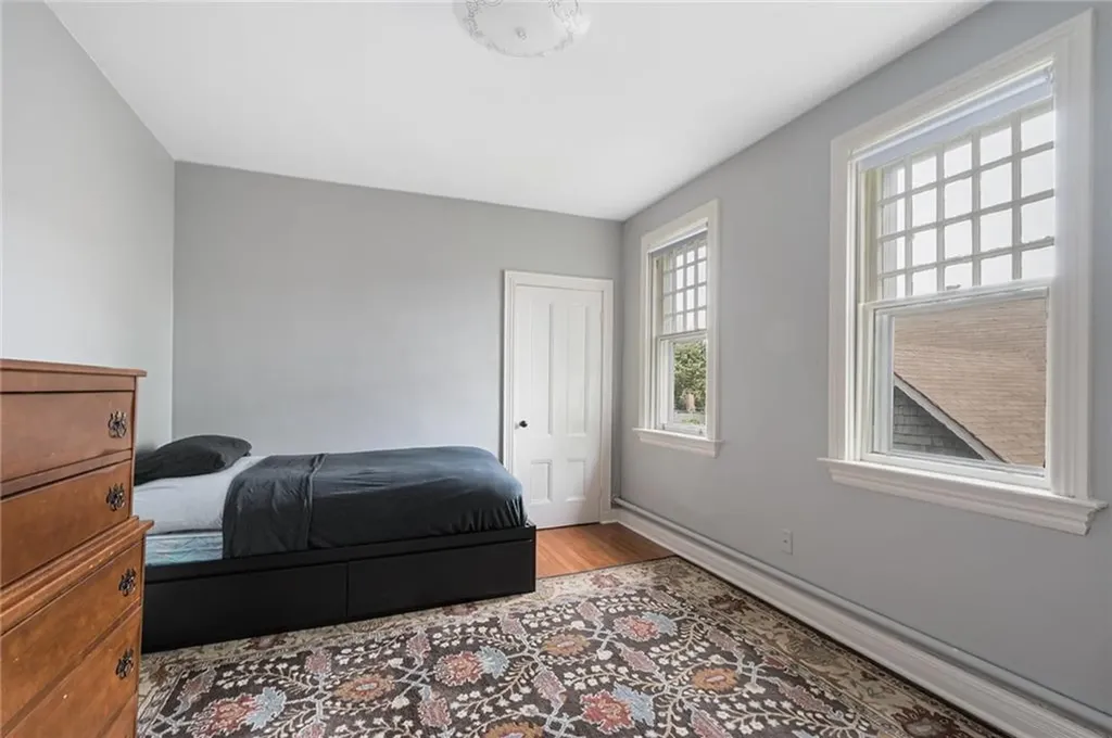 17 Creighton Street Providence RI 02906