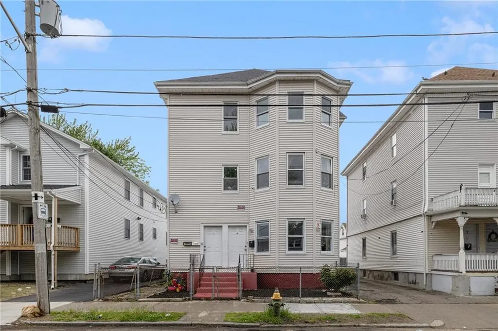 9 Sackett Street Providence RI 02907