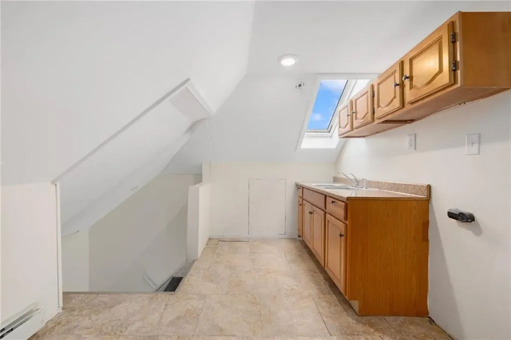 9 Sackett Street Providence RI 02907