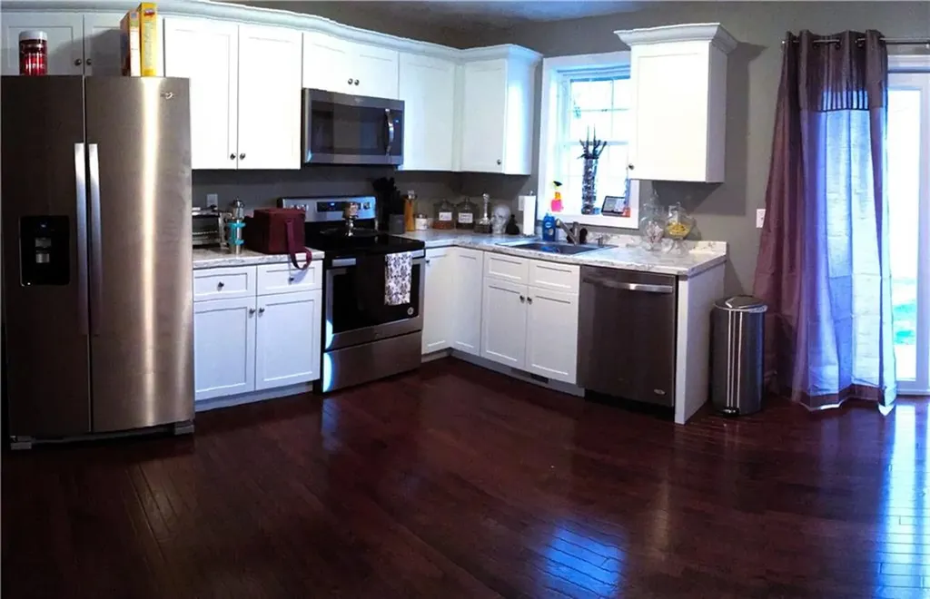 71 73 Carlton Street Cranston RI 02910
