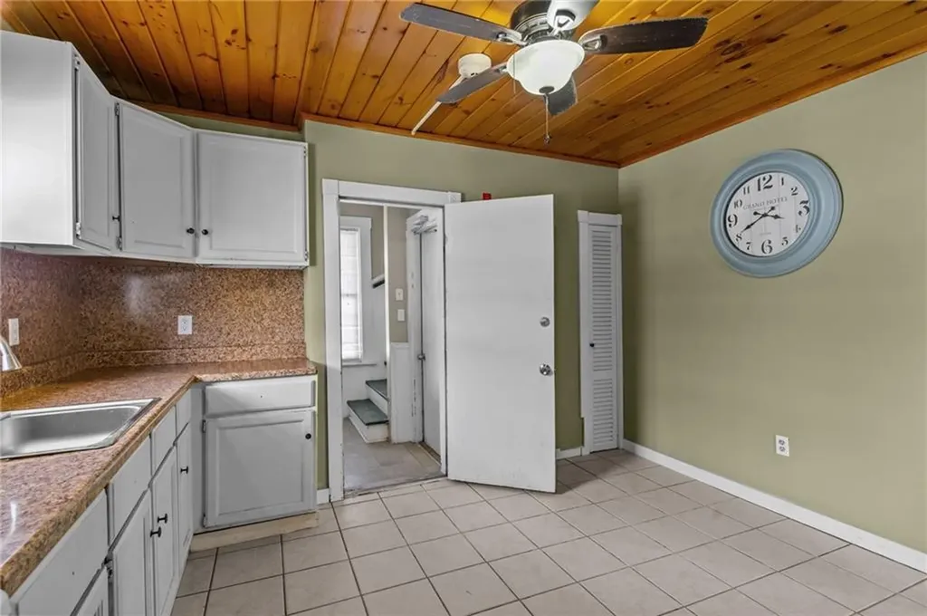 244 Paradis Avenue Woonsocket RI 02895