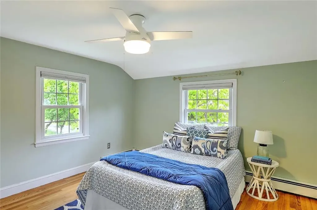 15 Lafayette Road Barrington RI 02806