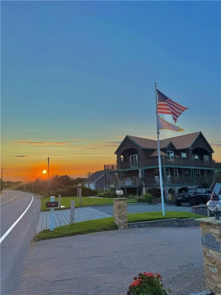 129 Sand Hill Cove Road Narragansett RI 02882