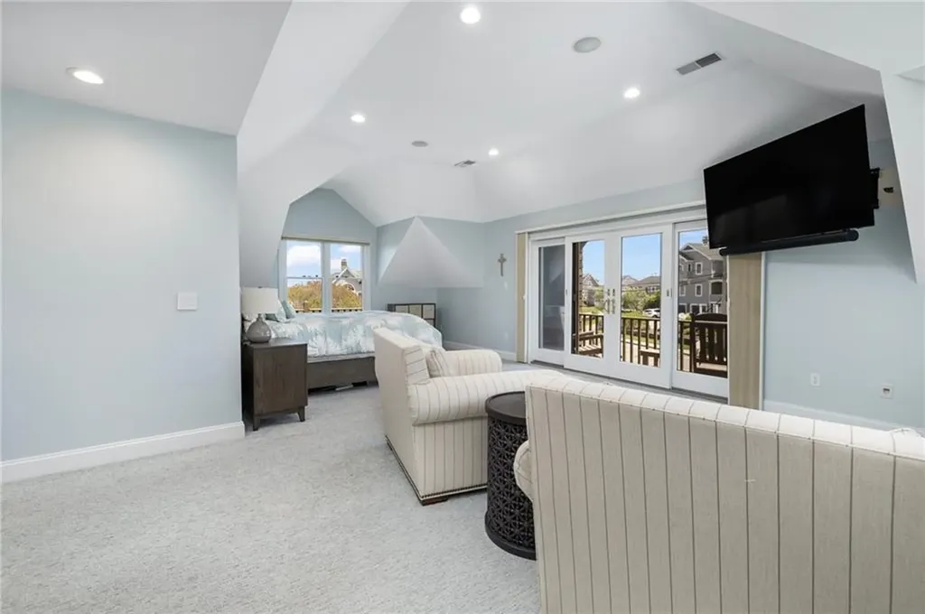 129 Sand Hill Cove Road Narragansett RI 02882