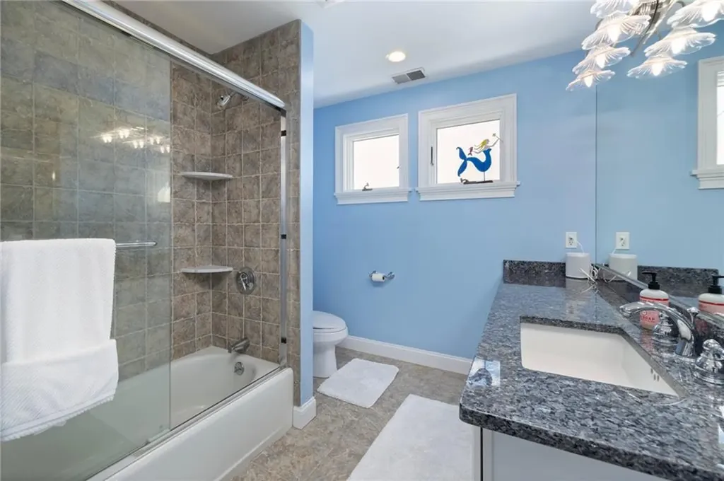 129 Sand Hill Cove Road Narragansett RI 02882