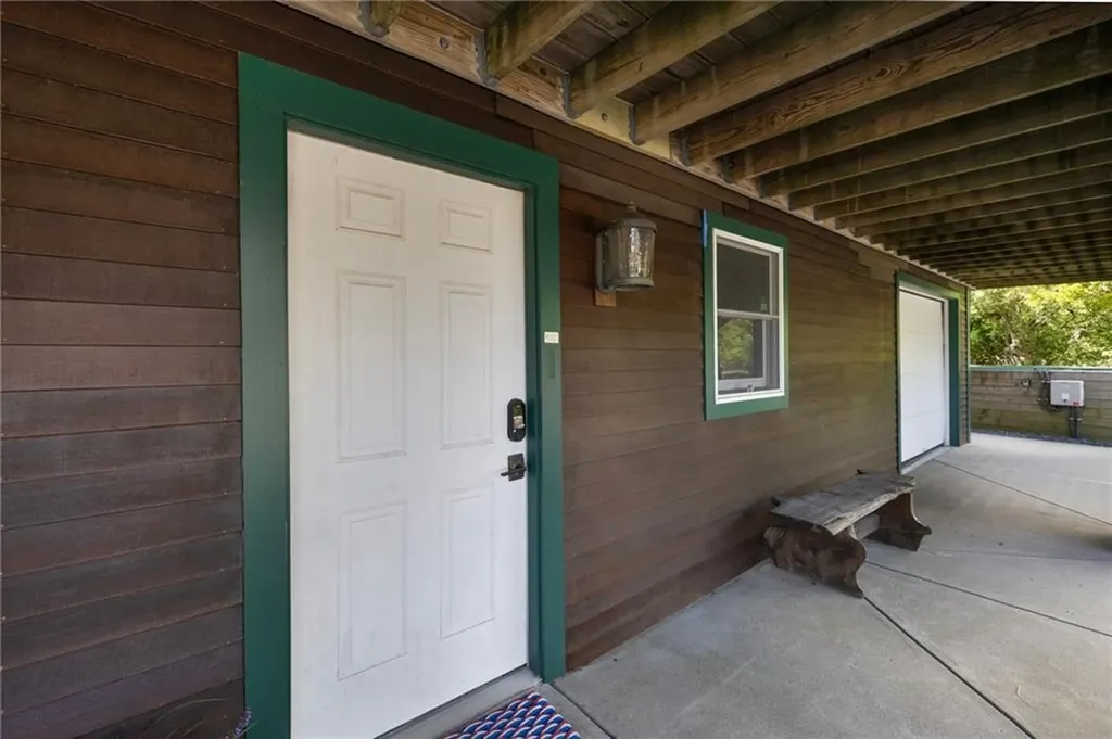 129 Sand Hill Cove Road Narragansett RI 02882