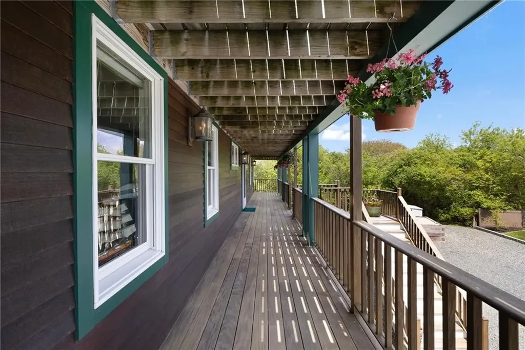 129 Sand Hill Cove Road Narragansett RI 02882