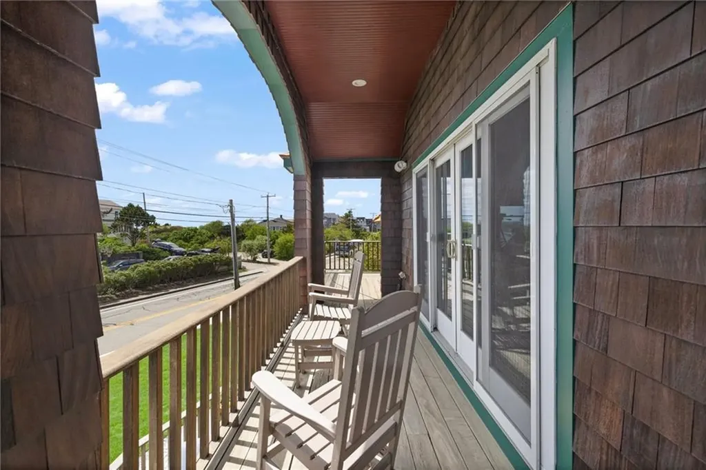 129 Sand Hill Cove Road Narragansett RI 02882