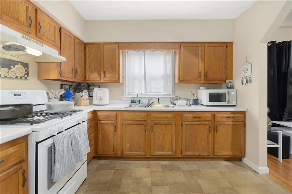 22 Myrtle Street Pawtucket RI 02860