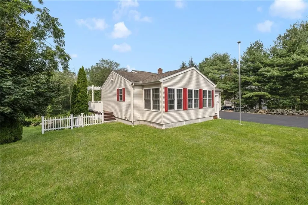 584 Blackrock Road Coventry RI 02816