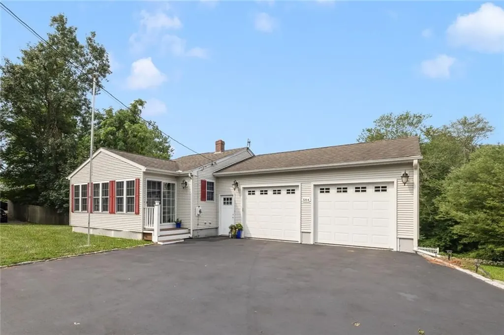 584 Blackrock Road Coventry RI 02816