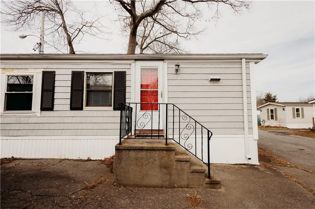 840 Forest Park Avenue Middletown RI 02842