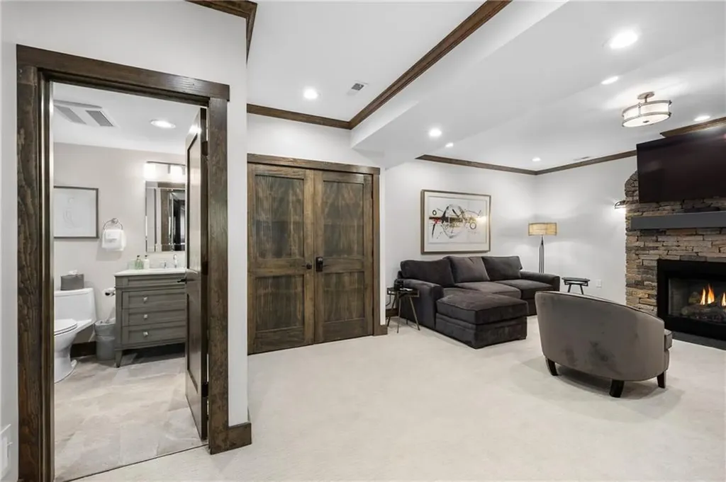 3 Gardenia Drive Richmond RI 02898