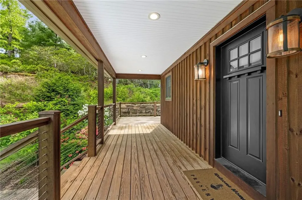 3 Gardenia Drive Richmond RI 02898