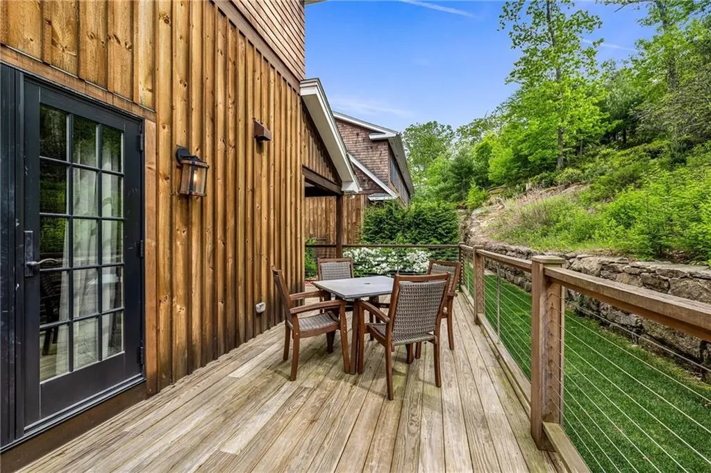 3 Gardenia Drive Richmond RI 02898