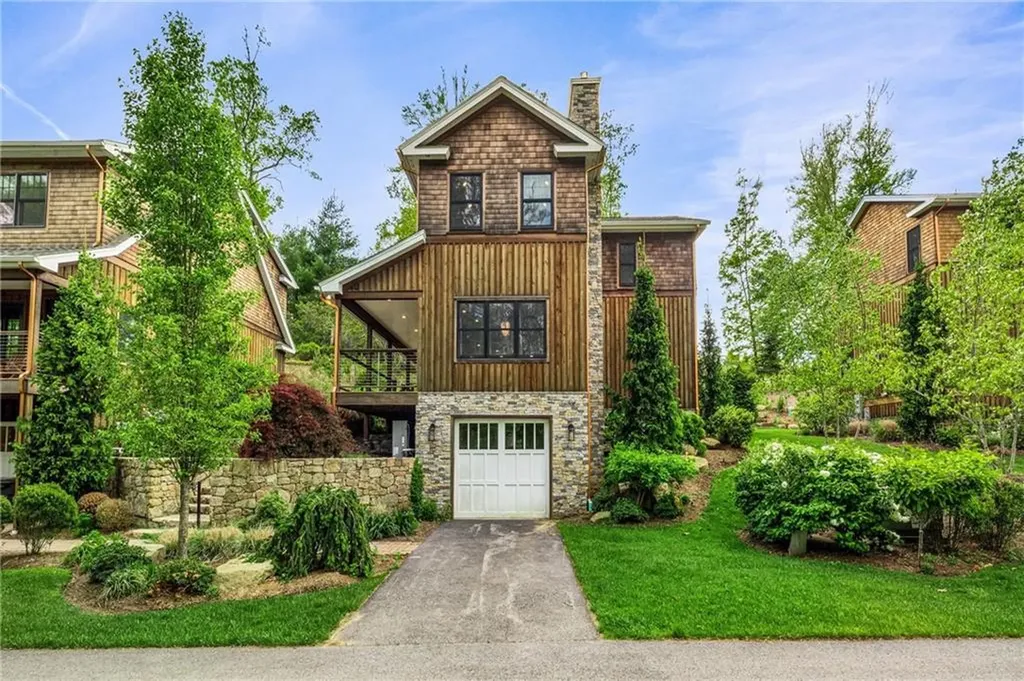 3 Gardenia Drive Richmond RI 02898