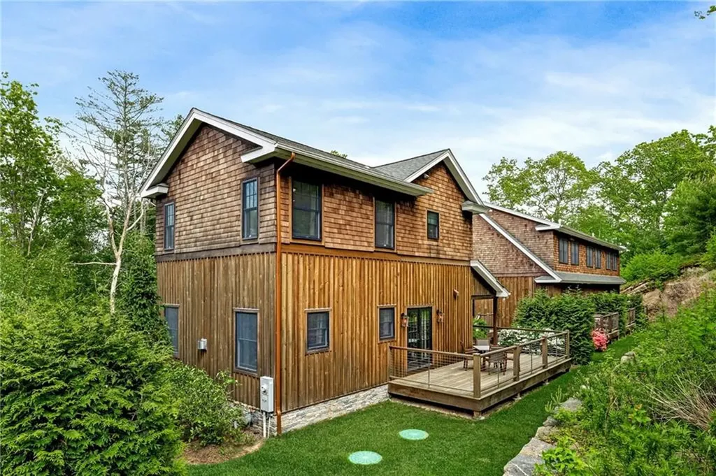 3 Gardenia Drive Richmond RI 02898