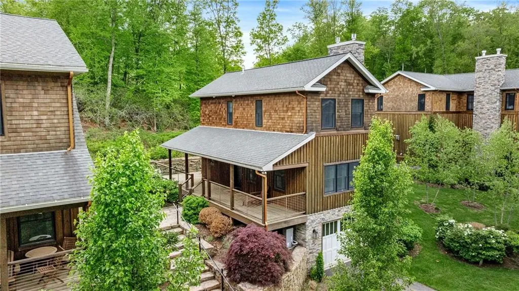 3 Gardenia Drive Richmond RI 02898