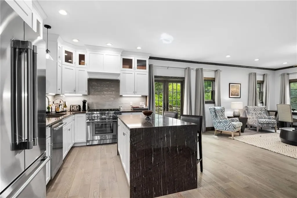 3 Gardenia Drive Richmond RI 02898